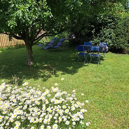 Daire Allgaeublick Am Radweg Mit Fahrradgarage Und Garten